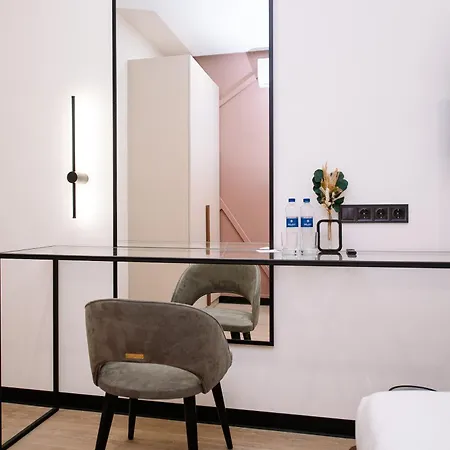 Select Hotel