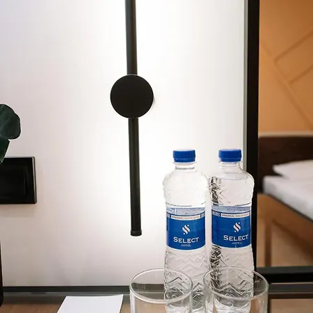 Select Hotel