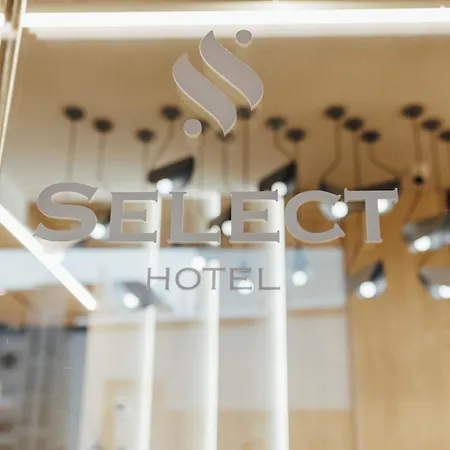 Select 4* Lviv